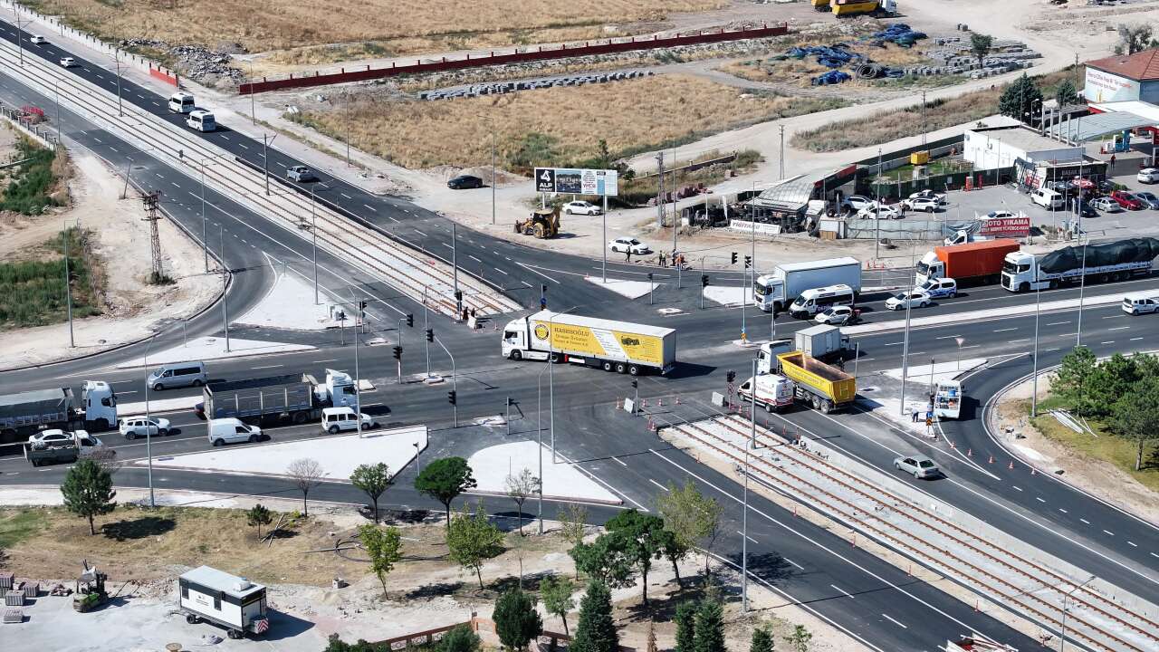 15 milyon liralık çalışma bitti, Konya'da sürücüler rahat nefes aldı 5